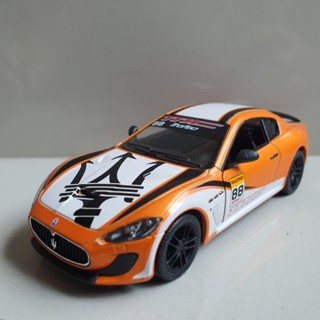 โมเดลรถเหล็ก Maserati Grandturismo   สเกล 1:38  ยาวประมาณ 12-13cm เปิดประตูได้ สีส้ม