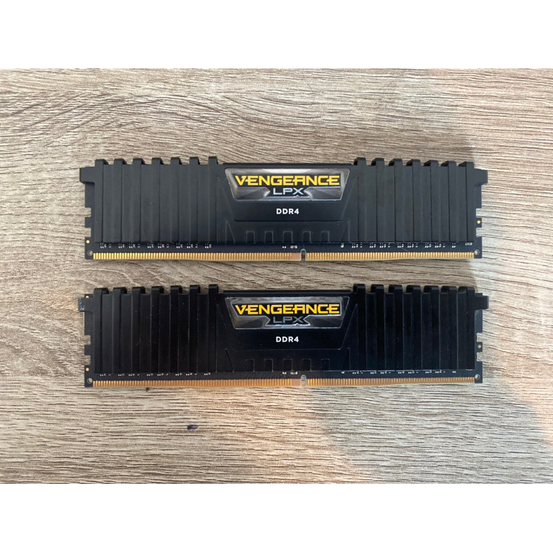 RAM PC (แรมพีซี) 16GB/32GB  DDR4 2400,3200 CORSAIR VENGEANCE LPX (BLACK)