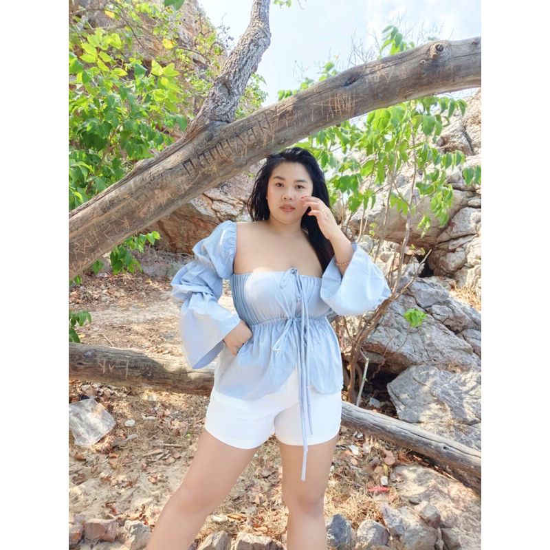 เสื้อปาดไหล่ผูกอกแขนญาญ่า