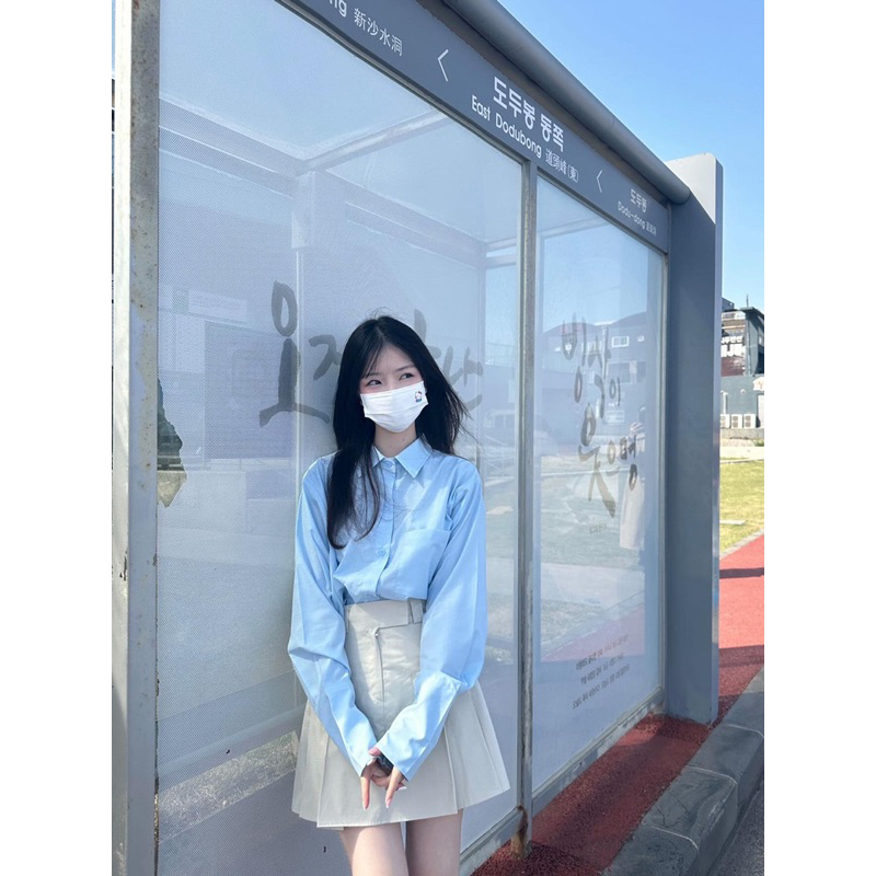 Helene Shirt - Blue เสื้อเชิ้ตแขนยาวทรงOver size ผ้าcottonแท้100% S-BLUE