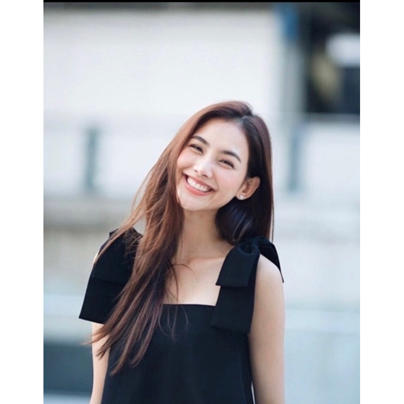 เสื้อแขนกุดคอเหลี่ยมแต่งโบว์สวยมากใส่ออกงานได้คร่า#สวยติดแกลม♾️