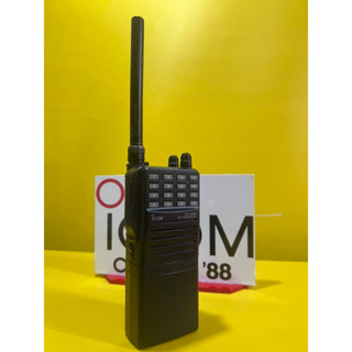 วิทยุเก่าญี่ปุ่น ICOM IC-V68 สำหรับสะสมหรือใช้งาน สินค้ามือ2นำเข้าจาก