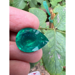 lab emerald weight 15 carats size 15x20 mm 1 pieces Pear shape พลอย columbiaโคลัมเบีย Green  Emerald มรกต