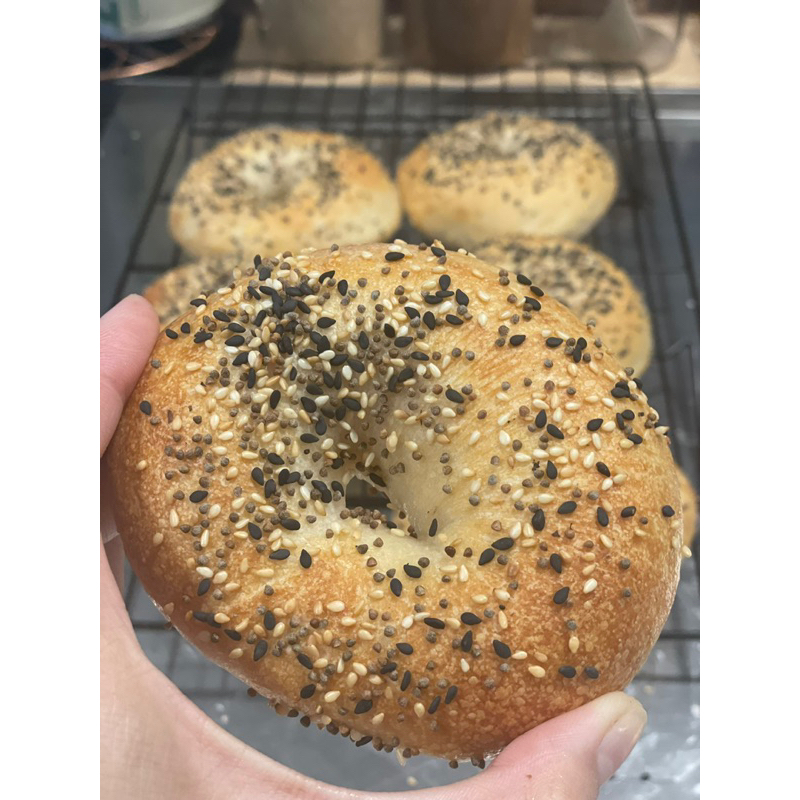 sourdough bagels เบเกิลจากยีสต์ธรรมชาติ