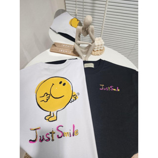 Oversized เสื้อยืดโอเวอร์ไซส์ลายJust smileตัวเหลือง