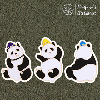 🇹🇭 พร้อมส่ง : 🐼 เข็มกลัดเซ็ทแก๊งค์หมีแพนด้าสามตัว | Panda Gand Enamel Brooch Pin Set.