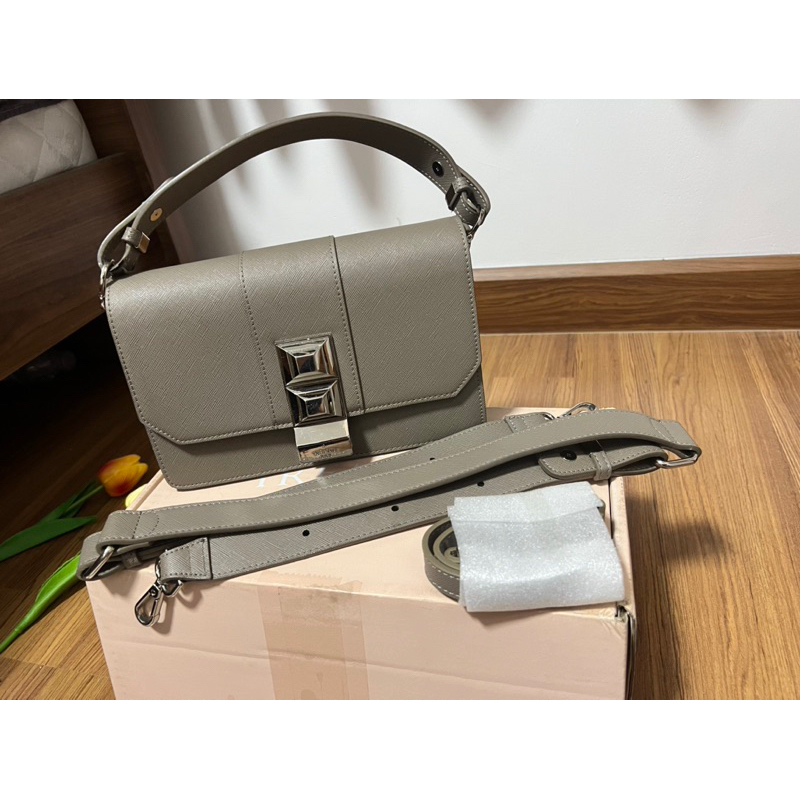 🥠ส่งต่อ Taupe M Layer