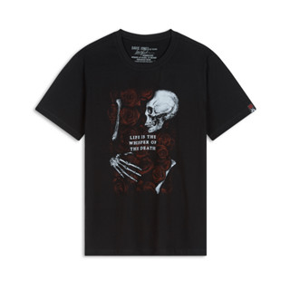 DAVIE JONES เสื้อยืดพิมพ์ลาย สีดำ Graphic Print T-Shirt in black TB0326BK