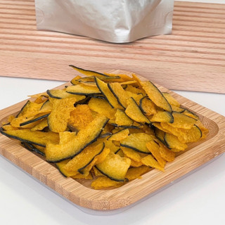 Crispy Pumpkin Chips ฟักทองกรอบ ผักผลไม้ทอดกรอบ สูญญากาศ ผลิตจากผลไม้สดแท้ 100% Real Fruits  By Garden Fruits