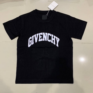 GIVENCHY COLLEGE LOGO PRINT T-SHIRT เสื้อยืดคอกลมแขนสั้น สกรีนตัวหนังสือโลโก้ คลาสสิค