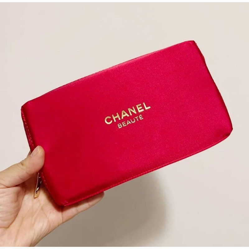 ♥️ Chanel กระเป๋าแดง ใส่เครื่องสำอางค์ สีสวยมากกกกก