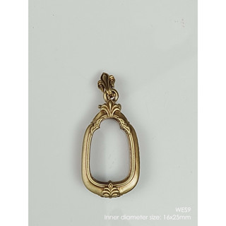 WES9Brass Wessuwan amulet casing 16x25mm กรอบพระทองเหลือง สำหรับแมงภู่คำหรือท้าวเวสสุวรรณ