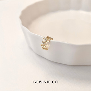 Gewinie.co - Daisy ear cuff