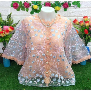 เสื้อผ้าแก้วผ่าหน้า กระดุมมุก ทรงสวยไซส์ใหญ่ รอบอก 48-50 นิ้ว