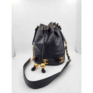 Chanel  bucket vintage bag black caviar skin