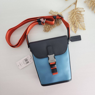 TRACK SMALL FLAP CROSSBODY IN COLORBLOCK