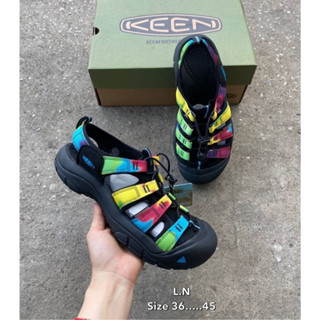 Keen รองเท้าแบบสวมมีรัดส้นพร้อมกล่อง