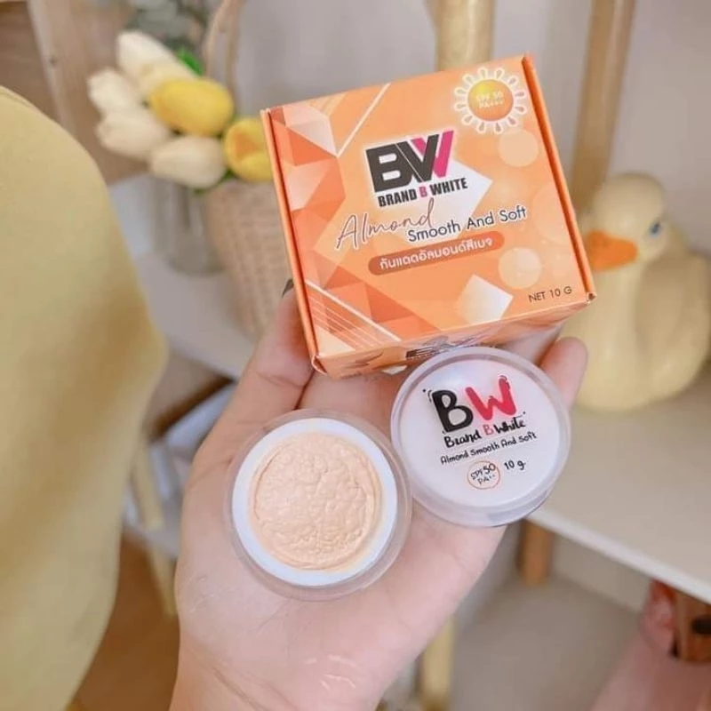 BWกันแดดอัลมอนด์สีเบจ,กันน้ำ กันแดด มีSPF 50 pA+++ สูตรป้องกันสิว💢