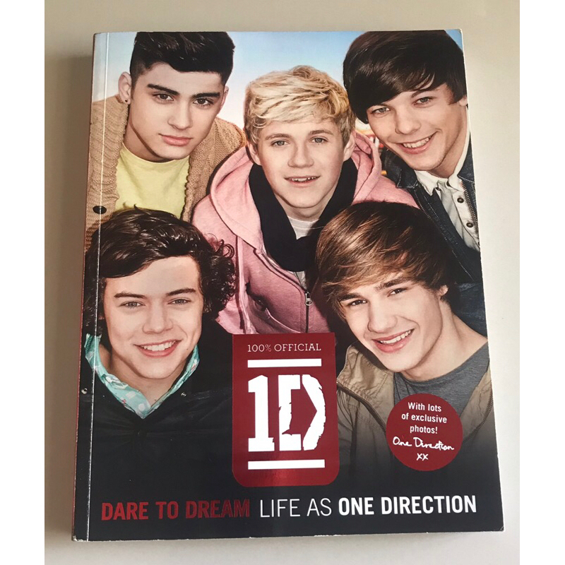 หนังสือ วง One Direction “Dare to Dream : Life as One Direction” ของแท้ ลิขสิทธิ์ มือ 2 สภาพดี...ราคา 350 บาท