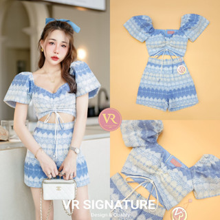 VR Set เสื้อลูกไม้แขนพอง สม็อคไหล่ แต่งรูดเชือกใต้อก