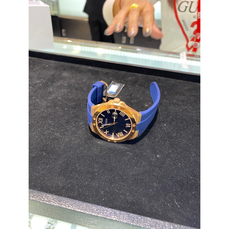 นาฬิกาGUESS Watches  5,000฿ ครบกล่อง จากราคาปกติ 6,500