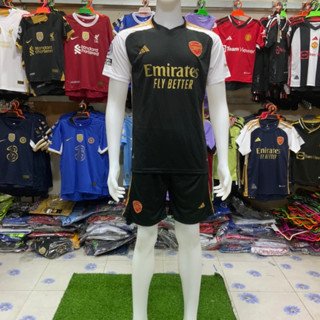 ชุดกีฬา ชุดบอลทีม. อาร์เซนอล 2023-2024 รุ่นใหม่ล่าสุด( เสื้อพร้อมกางเกง)เนื้อผ้าดีใส่สบายราคาถูกๆเลยครับ