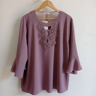 sหัส ส316 เสื้อ อก48,50นิ้ว 1.สีม่วง 2. สีฟ้าอมเnา 3. สีดำ  ผ้าเยลลี่ แต่งลูกไม้