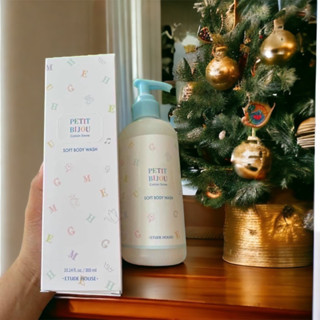 Etude House Petit Bijou Cotton Snow Moisture Body Wash 300 ml.