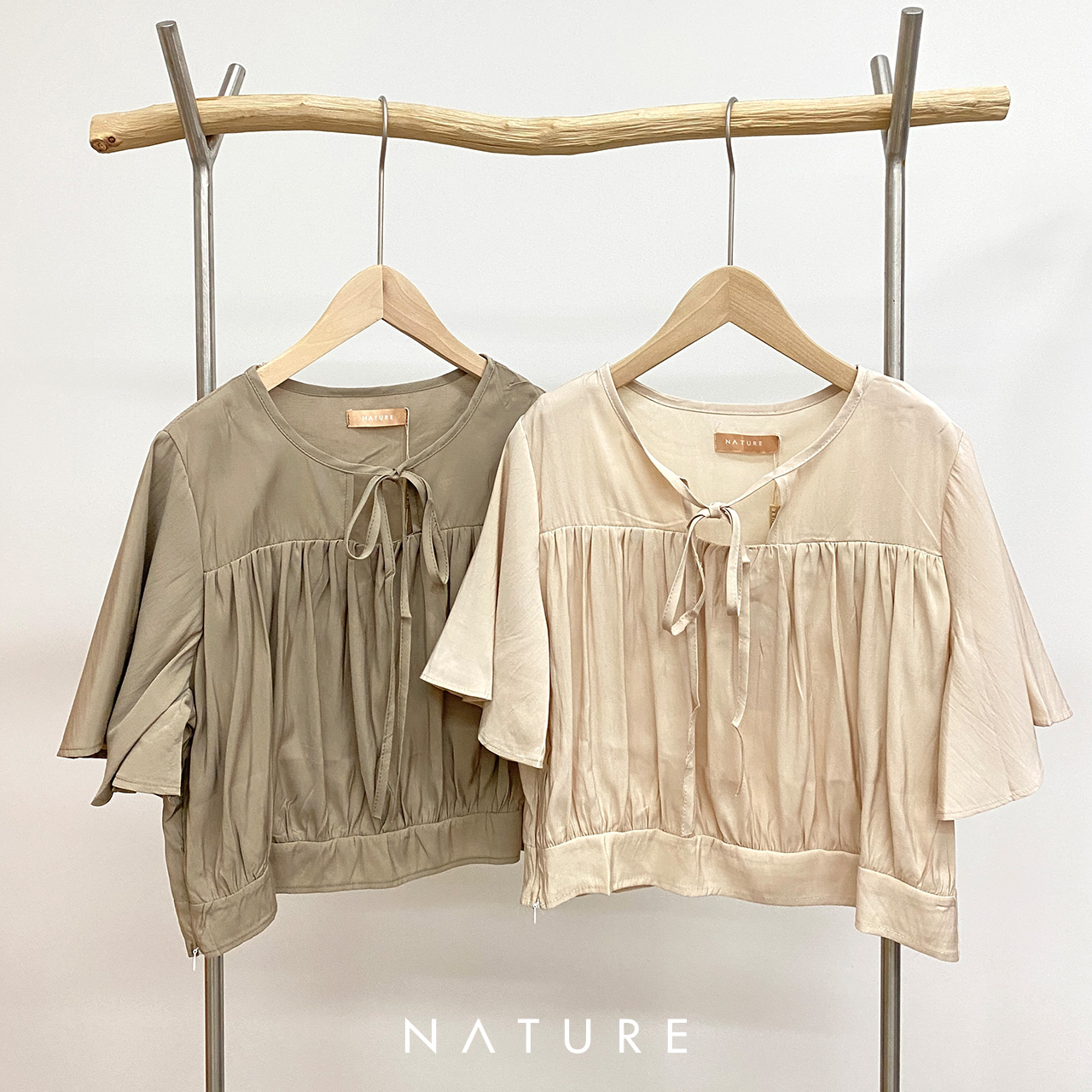 🤎ลด 𝟲𝟬.-พิมพ์ NTBCTT🤎nature.bkk - TPN1019 เสื้อโบว์คอแขนผีเสื้อ wing bow neck top