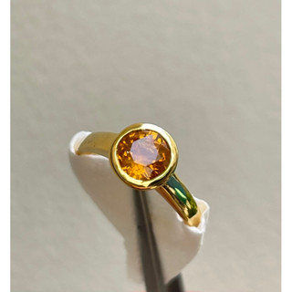 แหวนบุษราคัมธรรมชาติแท้ (Natural Yellow Sapphire )