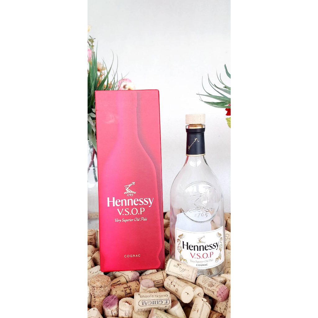 ขวดใส่เหล้าเปล่า Hennessy V.S.O.P  Very Superior Old Pale
