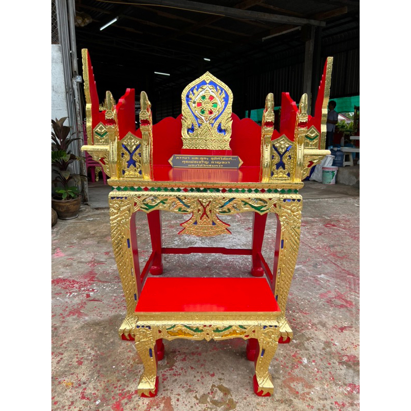 ธรรมาสน์นั่งเทศน์ ไม้เบญจพรรณเนื้อแข็ง
