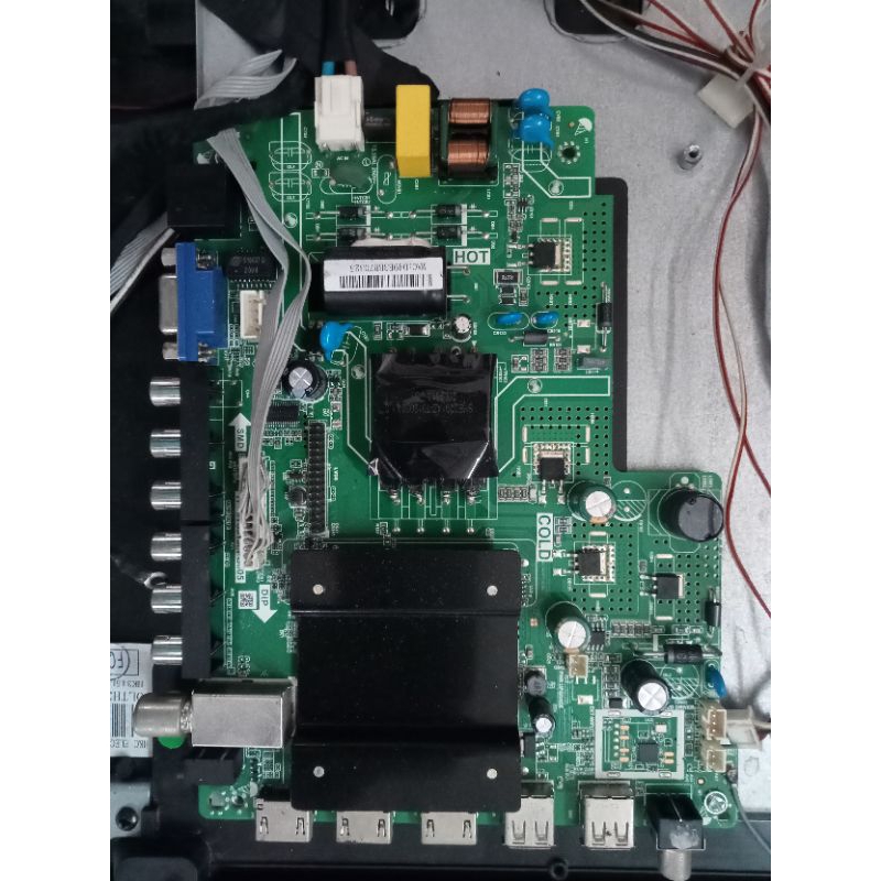 บอร์ด TV WORLDTECH 32" Model WT-LED3201 ใช้จอเบอร์ HV320WHB T-Con NTB320HDN86 บอร์ดถอดใช้งานได้