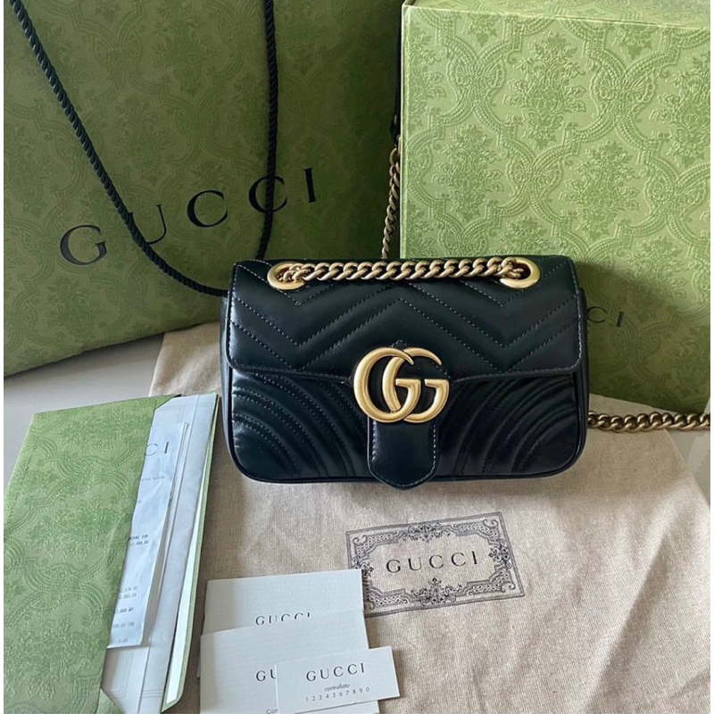 Gucci marmont 22  Y.21 like new