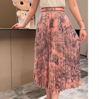 2สี LONG SKIRT CHRISTIAN DIOR กระโปรงยาว อัดพลีททั่วตัว ผ้าใส่สบาย เอวยืด ดิออร์