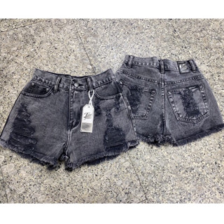 กางเกงขาสั้นยีนส์แต่งขาดเยอะที่ขา สีฟอก ป้าย tan jeans