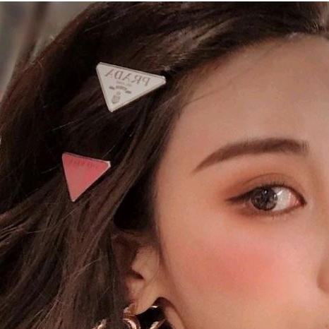 ✨ʜᴀᴠᴇ ᴍᴜsᴛ กิ๊บติดผม ᴘ : ᴅ ไฮเอน ꜱᴛᴀᴍᴘ ʟᴏɢᴏ อะไหล่เงิน เซ็ท 2 ชิ้น สีขาว สีชมพูเข้มกว่าในรูป ʙᴀss sᴇʟᴇʀs