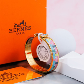 กำไลข้อมือ Hermes (ทอง) เกรดVIP มีบาร์โค้ดใช้สลับแท้💯 พร้อมส่ง