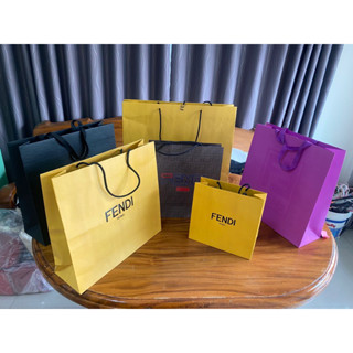 ถุงกระดาษfendi แท้100 % ถุงกระดาษแบรนด์เนมแท้