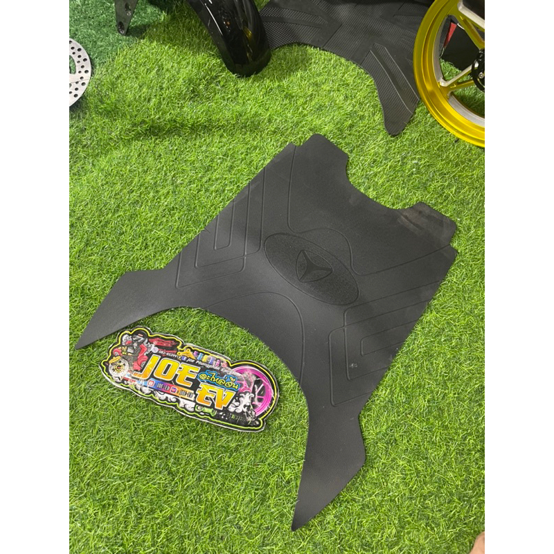 ยางปูพื้นรถไฟฟ้ารุ่นE2-SKS-Max-1-AJ-C-Lion-Z2