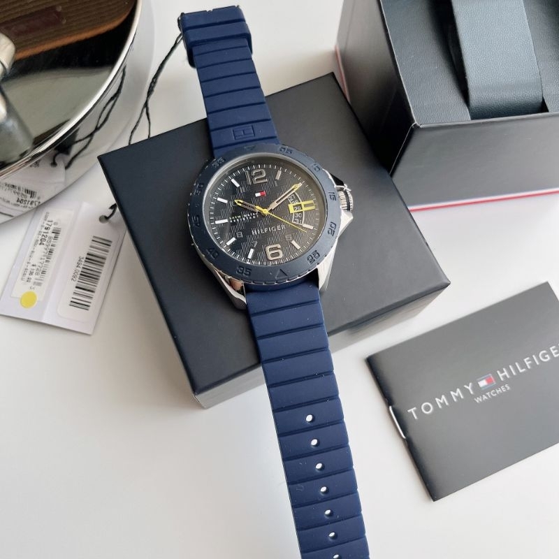 ✨นาฬิกาTommy Hilfiger Men's 1791204 Casual Sport analog Display Quartz Black Watch