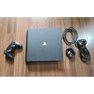 Ps4 pro รุ่น 7106b  ความจุ 1 TB อุปกรณ์ครบพร้อมเล่น