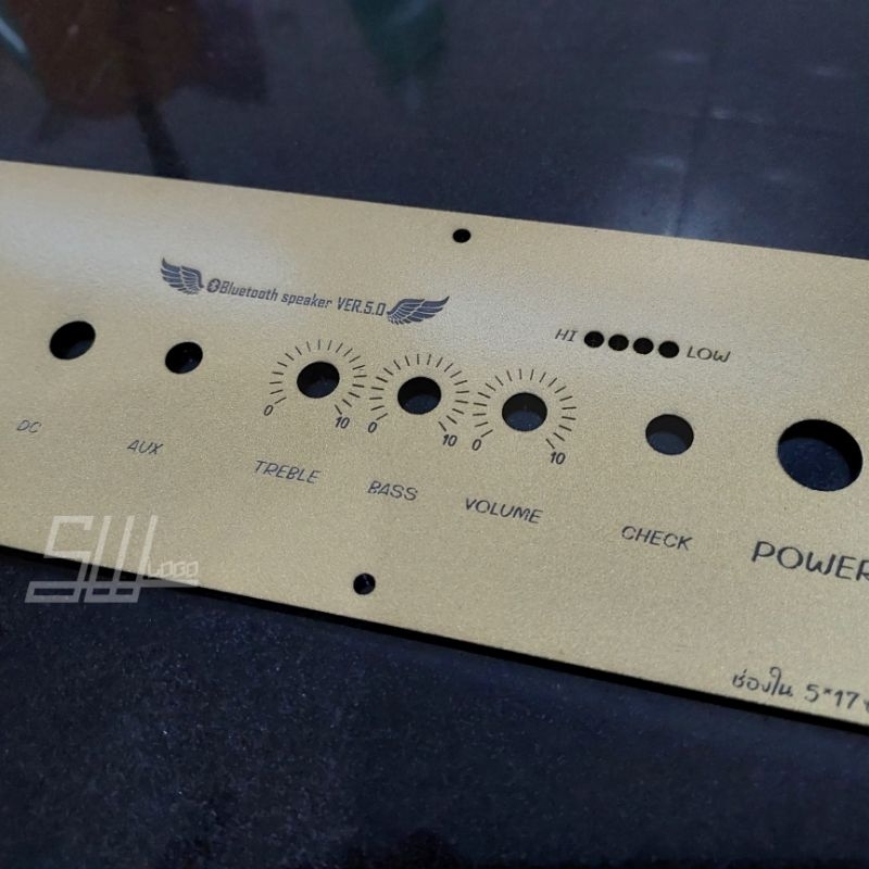 แผ่นเพลท สำหรับแอมป์รุ่น ZK-502MT แบบไม่ย้ายวอ ช่องใน 5*17 ซม. ขนาดแผ่นเพลท 8 * 26 ซม.