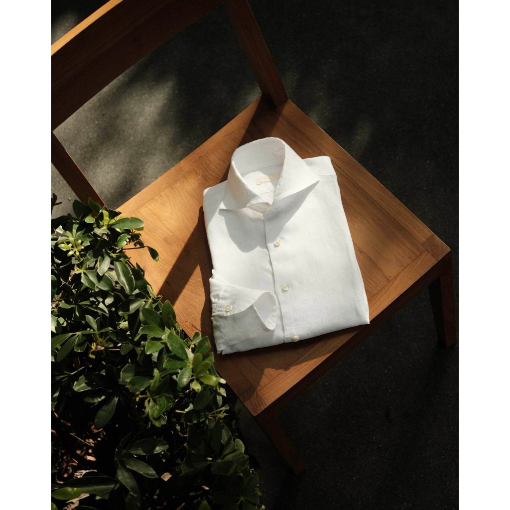 white linen cutaway collar long sleeve shirt เชิ้ตผ้าลินินสีขาวคอปีกนกแขนยาว ราคา ถูกที่สุด ดีลบีเคเค แกลเลอรีภาพที่ 4