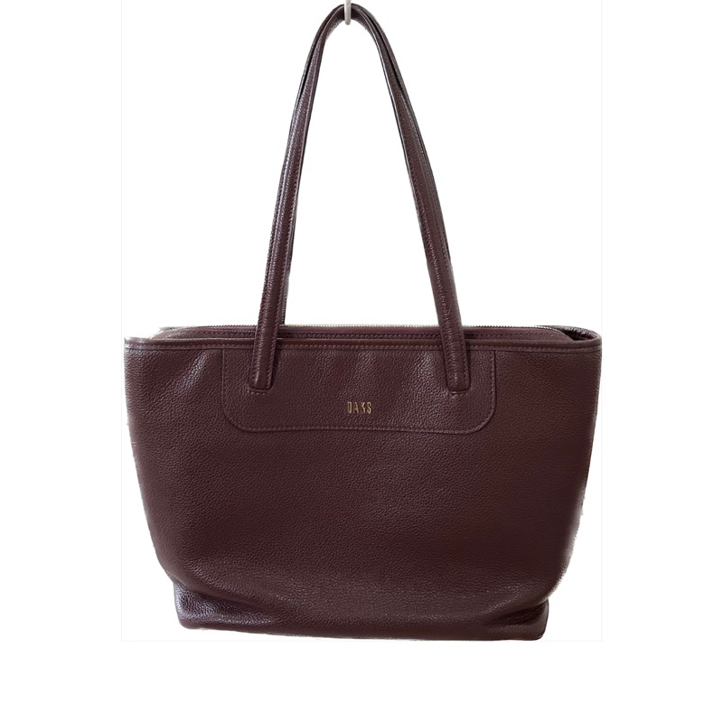 DAKS Ladies bag Genuine Leather 100% original. Used like new  ภายนอก 95% ภายใน 90% กระเป๋าหนังแท้