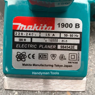 Makita กบไสไม้ กบไฟฟ้า ขนาด 3 นิ้ว รุ่น 1900B กำลัง 580W หน้ากว้าง 82mm กินไม้ลึกได้ 2mm แถมใบกบ Makita 2 ใบ
