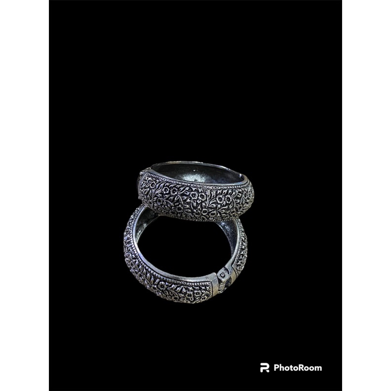 เครื่องประดับเจ้าสาวแบบอีสานสร้อยเงิน เข็มขัด กำไล สังวานโละเงินรมดำ