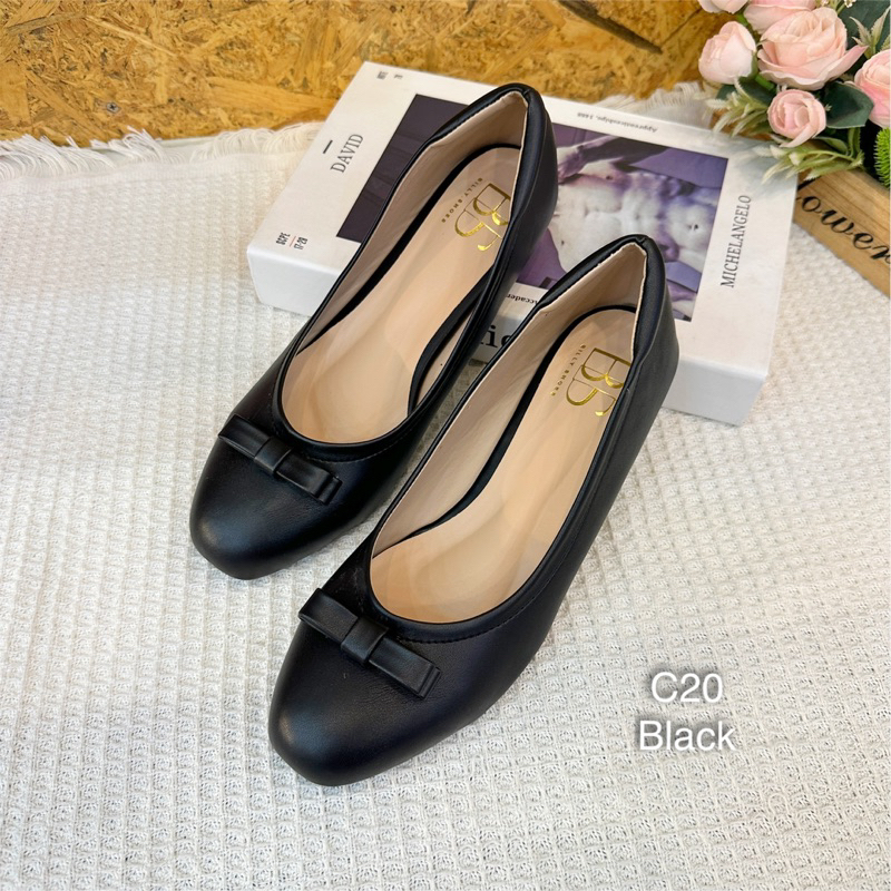 C20 Billyshoesรองเท้าส้นเตี้ยหัวตัด