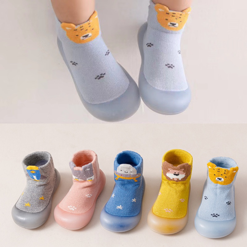 พร้อมส่ง  New รองเท้าหัดเดินเด็ก รองเท้าเด็ก ข้อเท้าสูงหลุดยาก พื้นยาง นุ่มใส่สบาย