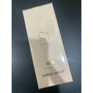 Giorgio Armani Si Intense EDP 100ml น้ำหอมใหม่ล่าสุดในคอลเลคชั่น Sì สะท้อนตัวตนความเป็นผู้หญิงที่  เข็มแข็ง มีความมั่นใจ